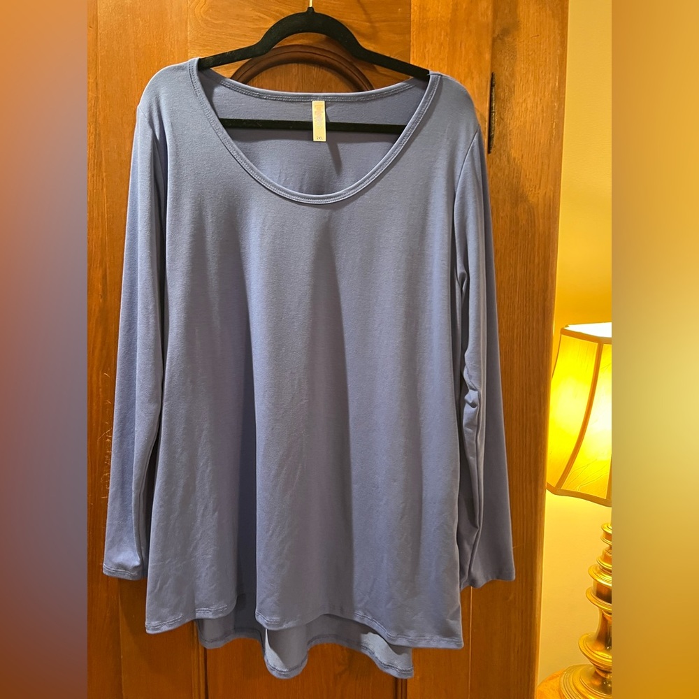 LuLaRoe Lynnae Dusty Blue Long Sleeve Tee